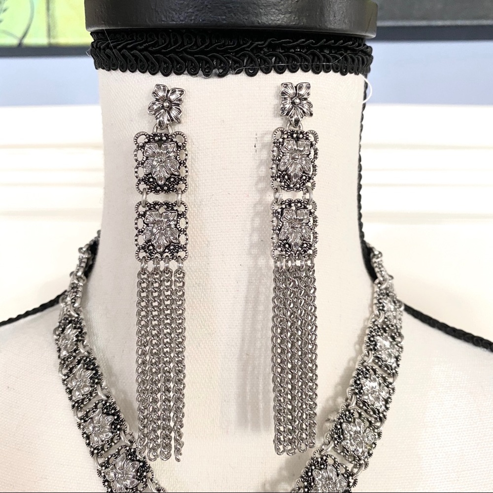 Banana Republic earrings